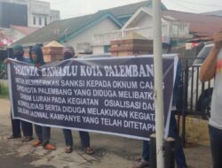 AMP dan PPD Gelar Aksi Demo di Kantor Walikota Palembang