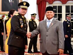 Menhan Prabowo Hadiri Pelantikan KSAD Baru di Istana Negara