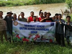 FajarPaper Dukung Pelestarian Lingkungan Dengan Giat Bersih Sungai Bersama REHAB Cikarang