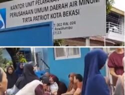 Air PDAM Mati, Puluhan Emak-emak di Perum Pondok Hijau Bekasi Geruduk Kantor PDAM