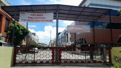 Tarif Parkir Ruko Sentra Niaga Kalimalang Mahal, Paguyuban Warga Tutup Pintu Parkir