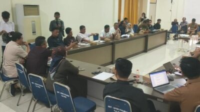 Gabungan LSM dan Mahasiswa Desak DPRD Usulkan Ganti Pj Bupati Polman