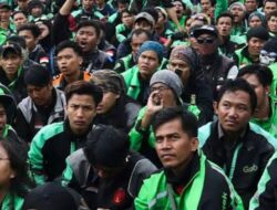 Komunitas Ojol Kota Bekasi Dukung Tri Adhianto di Pilkada 2024