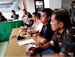 Ketua Majelis Pemeriksa Melanggar Asas Imparsialitas Sidang Sengketa Pemilu Di Kantor Bawaslu Kota Bekasi