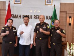 Akhiri Masa Jabatan, Ade Sutiawarman Dan Jajaran Kajati Kunjungi Forkompinda Jabar