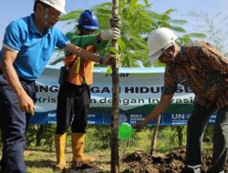 Peringati Hari Lingkungan Hidup Sedunia 2024, Kabid PPKL DLH Kab. Bekasi Hadiri Acara Penanaman Pohon Bersama FajarPaper