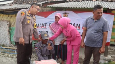 HUT Polwan Ke-76, Polres Lamsel Berikan Bantuan Sosial