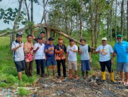 Komunitas PERSHA Laksanakan Gotong Royong Bersihkan Sampah Plastik di Lingkungan Perumahan