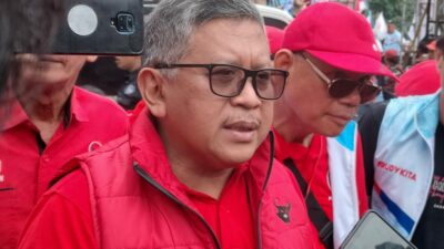 Survei Sentuh Angka 54 Persen, Hasto Yakini Pilkada Kota Bekasi Milik Tri Adhianto