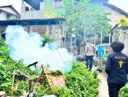 Cegah DBD, Polres Lampung Selatan dan Puskesmas Way Urang Gelar Fogging