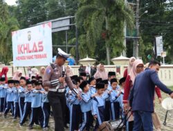 Satlantas Polres Merangin Berikan Edukasi Tertib Berlalulintas Sejak Dini Kepada Murid TK