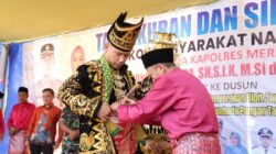 Silaturrahmi Bersama Tokoh Masyarakat Se-Kecamatan Nalo Tantan, Kapolres Merangin Mendapat Penganugrahan Penyematan Gelar Kehormatan Adat