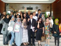 Warga Penghuni Aperteman Kemang View Mendatangi Kantor Walikota Bekasi
