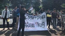 Puluhan Mahasiswa Geruduk Kantor Dompet Dhuafa, Gemasi : Kita Basmi Sarang Tikus
